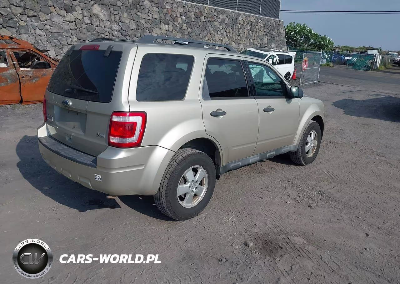 2012 Ford Escape Xlt VIN:1FMCU9DG9CKB42994 - 4