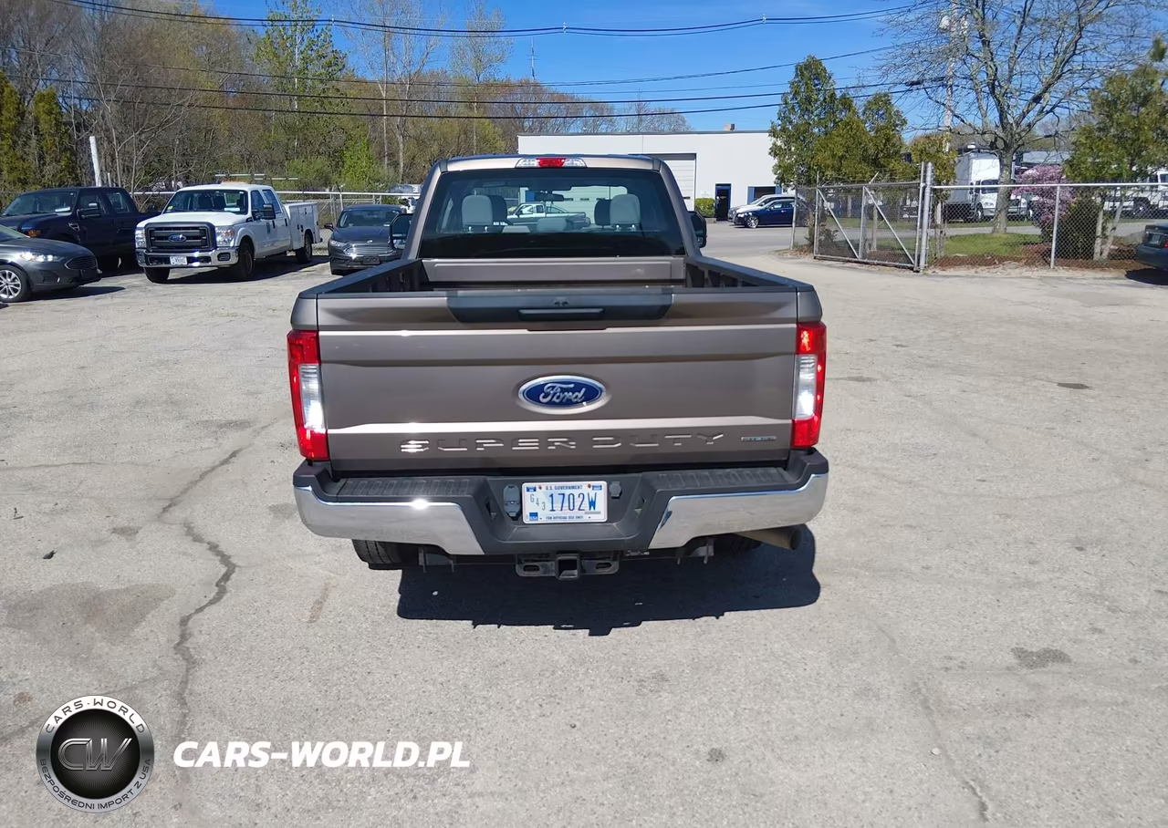 2019 Ford F-250 Xl VIN:1FT7W2A62KEF03014 - 16