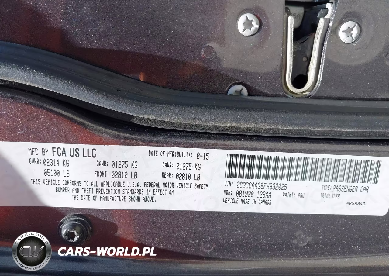 2015 Chrysler 300 Limited VIN:2C3CCAAG8FH932025 - 9