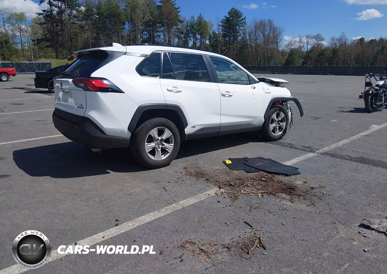 2021 Toyota Rav4 Hybrid Le VIN:2T3MWRFV6MW116490 - 4