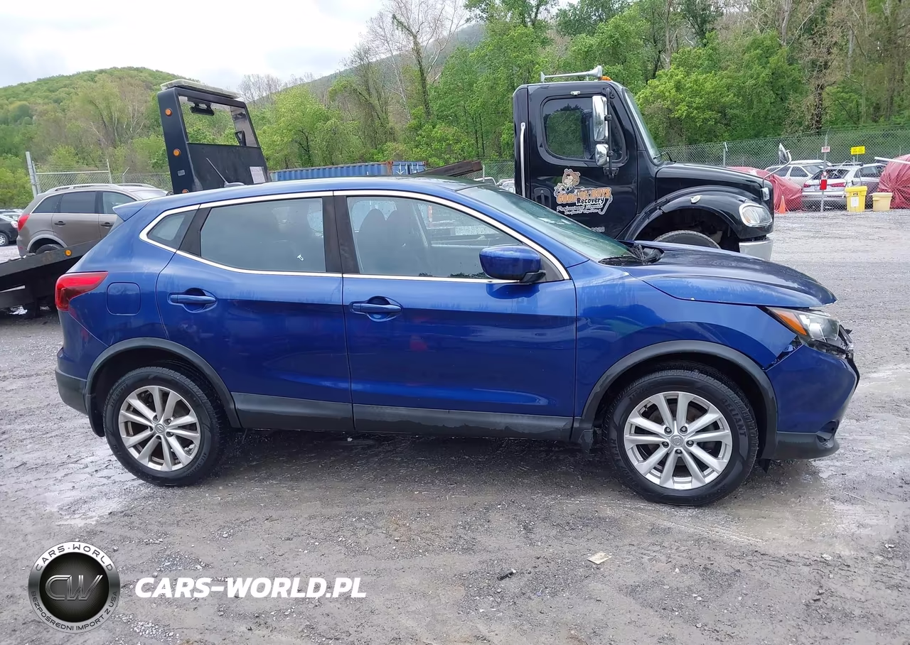 2018 Nissan Rogue Sport S VIN:JN1BJ1CR8JW203631 - 13