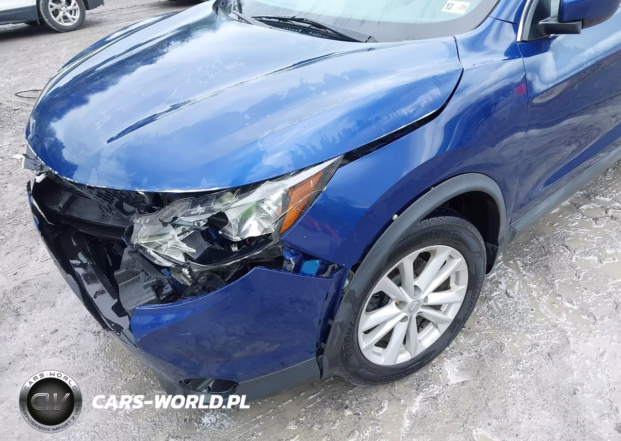 2018 Nissan Rogue Sport S VIN:JN1BJ1CR8JW203631 - 17