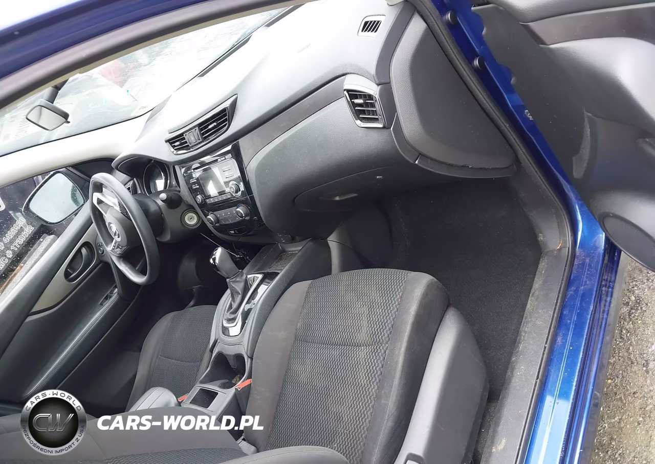 2018 Nissan Rogue Sport S VIN:JN1BJ1CR8JW203631 - 5