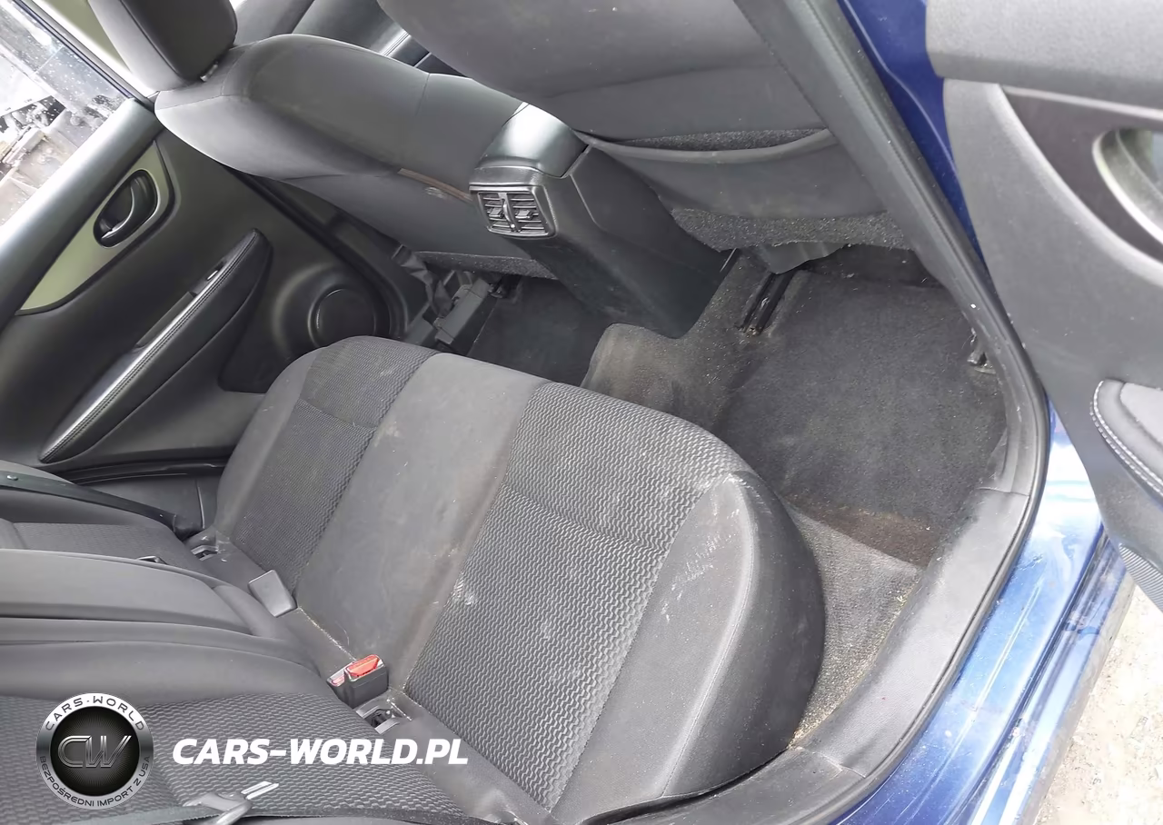 2018 Nissan Rogue Sport S VIN:JN1BJ1CR8JW203631 - 8