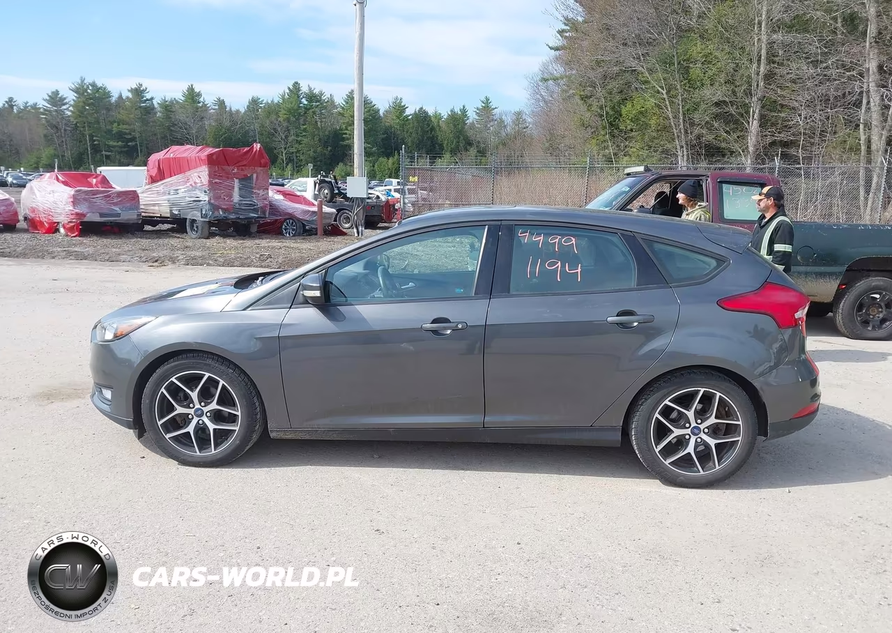 2017 Ford Focus Sel VIN:1FADP3M2XHL326494 - 14