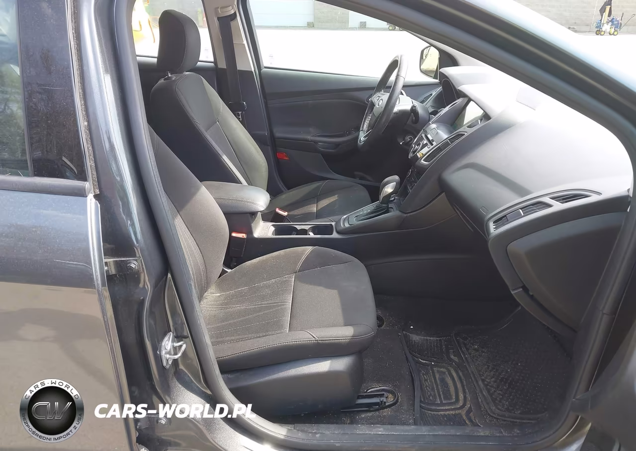 2017 Ford Focus Sel VIN:1FADP3M2XHL326494 - 5