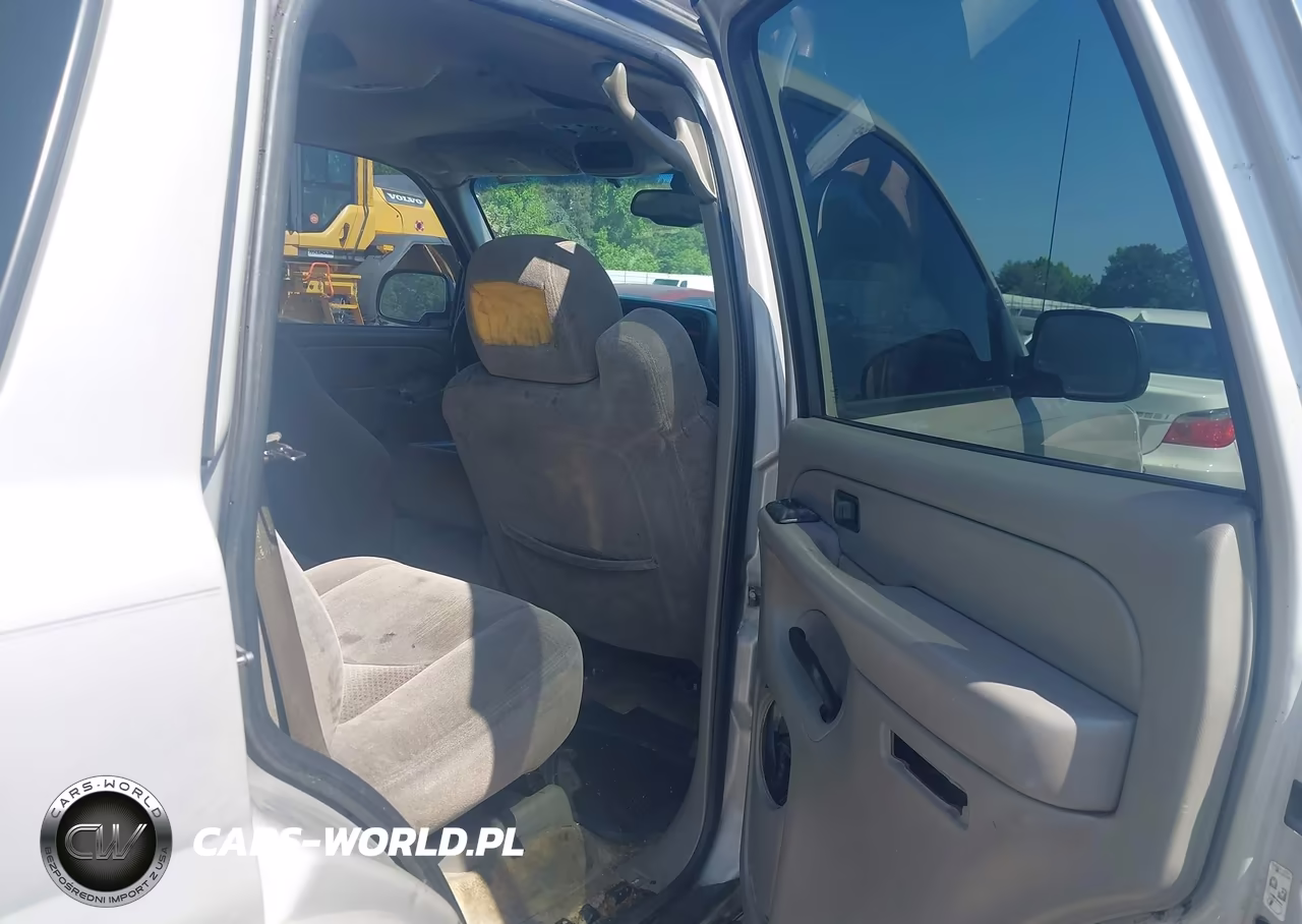 2004 Chevrolet Tahoe Ls VIN:1GNEC13V44J213115 - 8