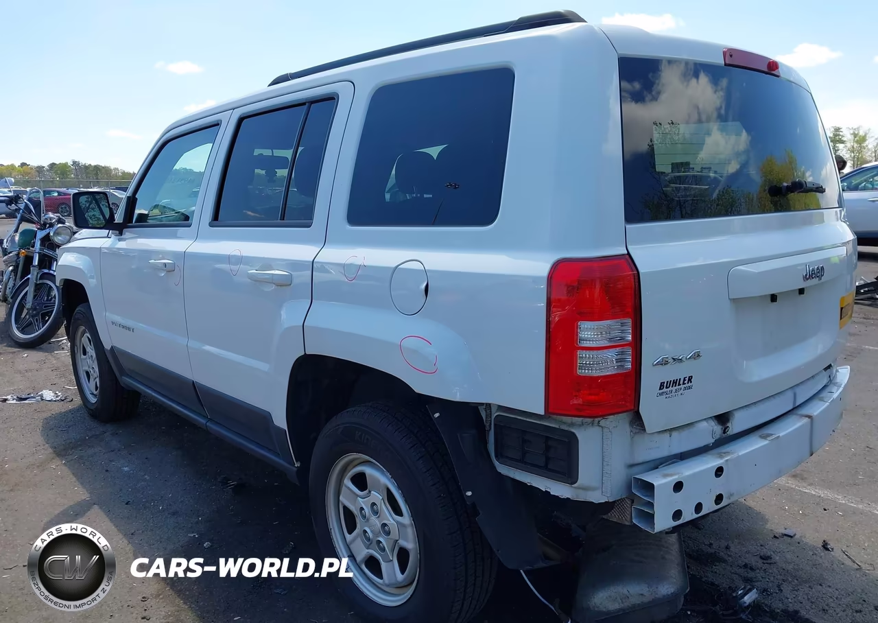 2016 Jeep Patriot Sport VIN:1C4NJRBB2GD580828 - 12