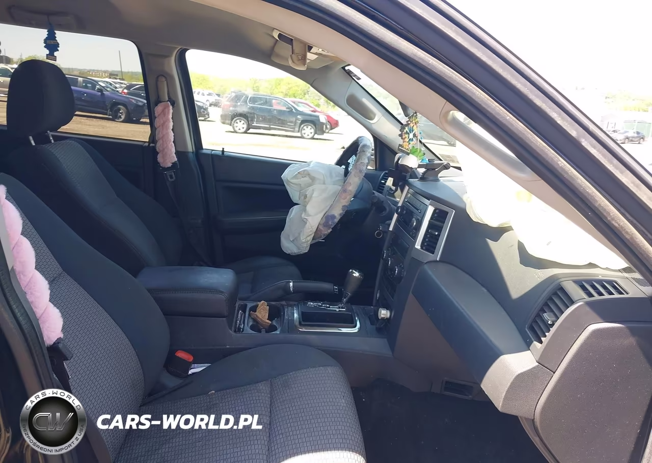 2010 Jeep Grand Cherokee Laredo VIN:1J4PR4GK7AC133433 - 5