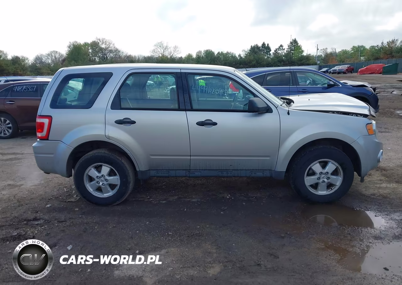2010 Ford Escape Xls VIN:1FMCU9C79AKC63524 - 14