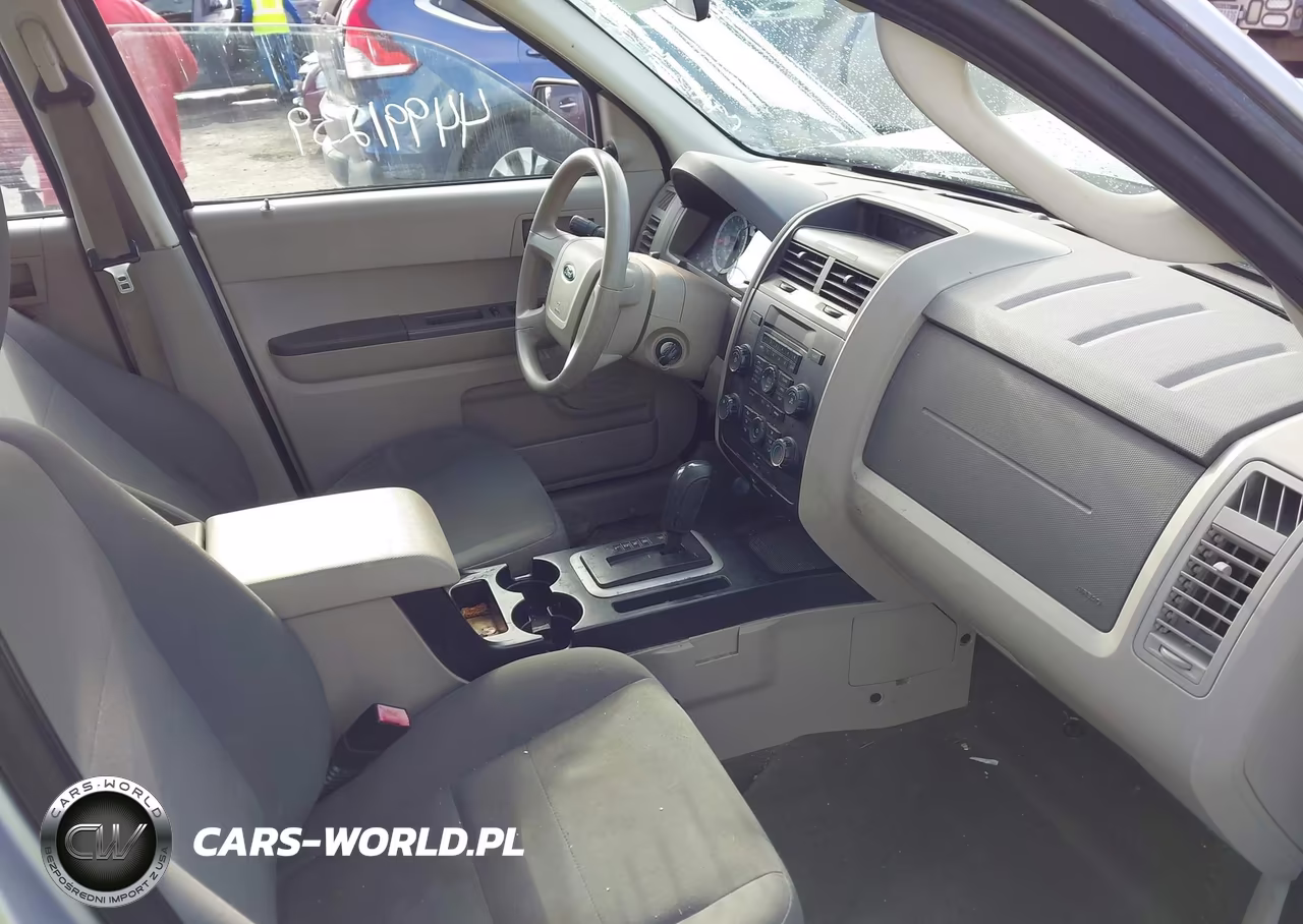 2010 Ford Escape Xls VIN:1FMCU9C79AKC63524 - 5