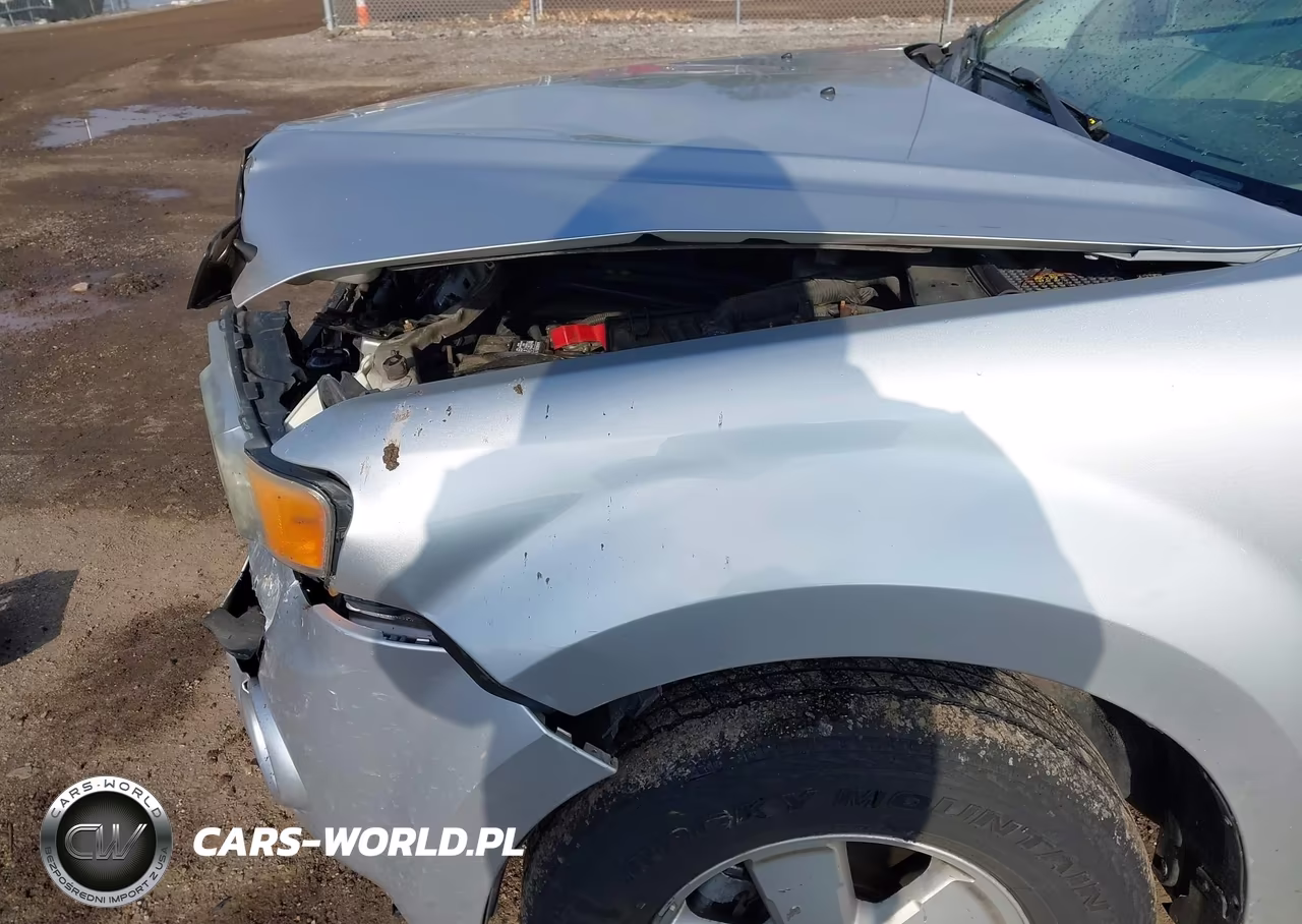 2010 Ford Escape Xls VIN:1FMCU9C79AKC63524 - 6