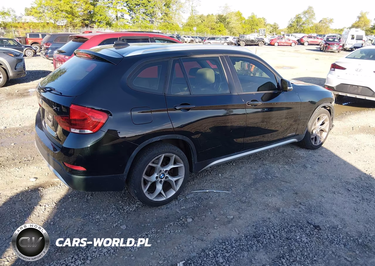 2013 BMW X1 xDrive28I VIN:WBAVL1C57DVR82819 - 4