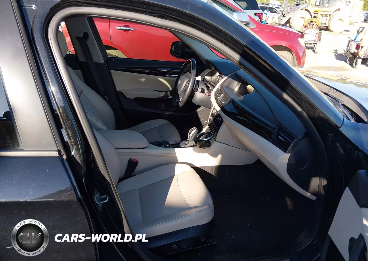 2013 BMW X1 xDrive28I VIN:WBAVL1C57DVR82819 - 5