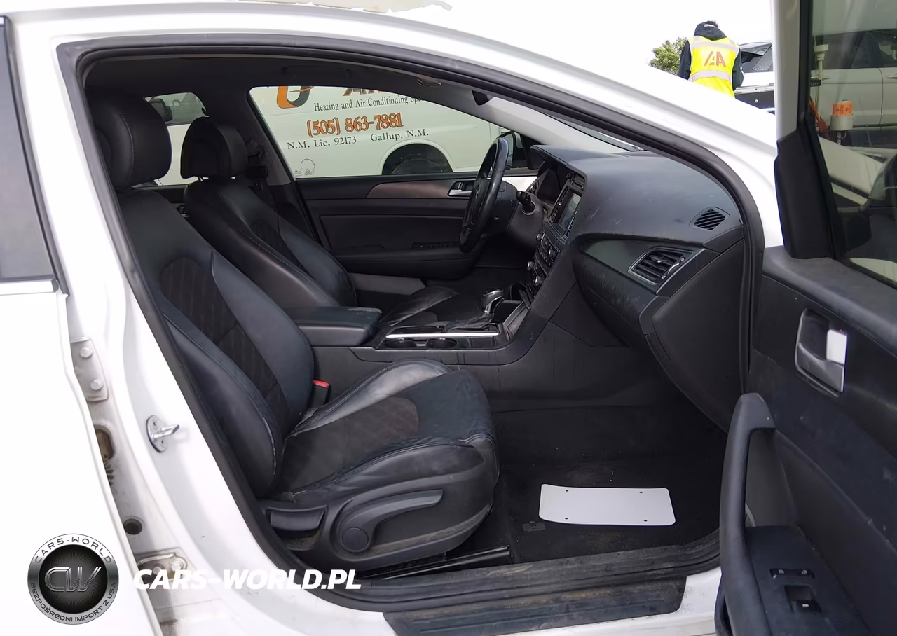 2017 Hyundai Sonata Sport VIN:5NPE34AFXHH538467 - 5
