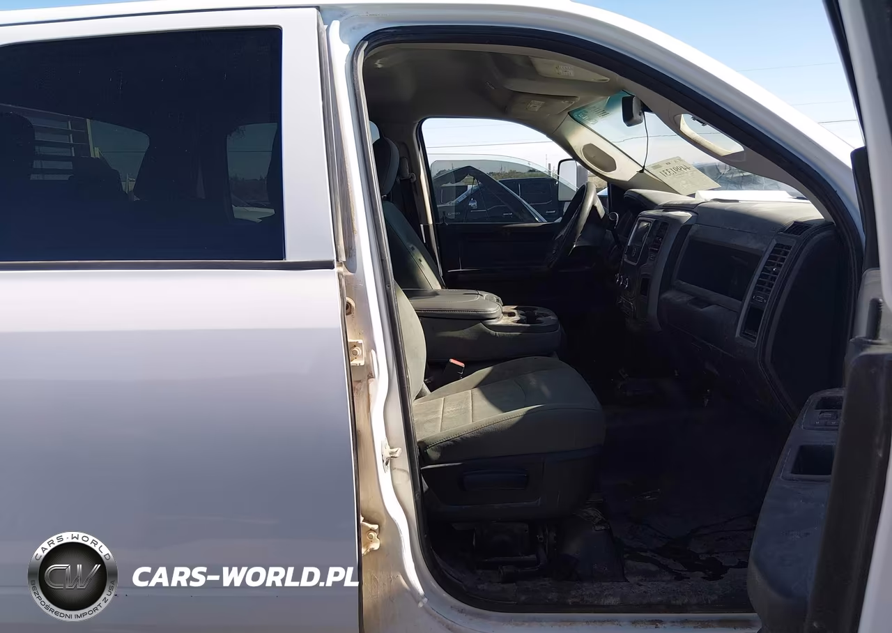 2018 Ram 3500 Chassis Tradesman-Slt-Laramie