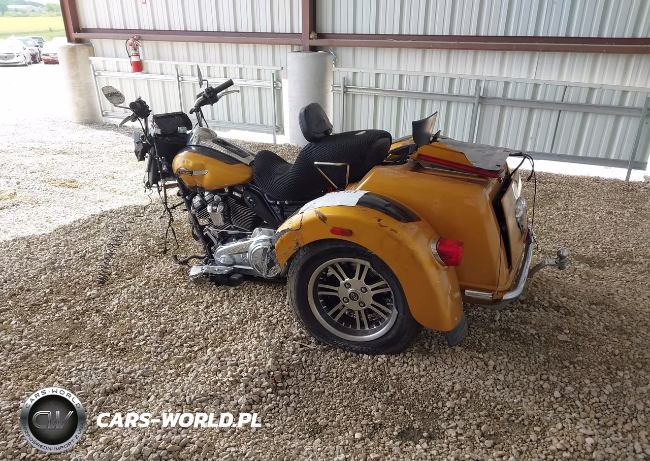 2023 Harley-Davidson Flhtcutg VIN:1HD1MAF16PB853224 - 3