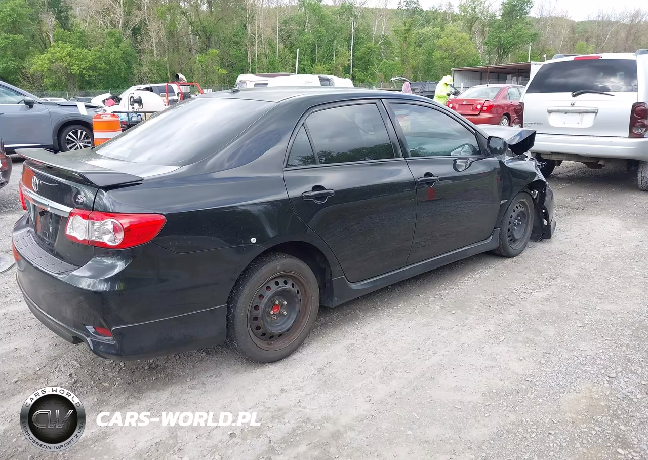 2011 Toyota Corolla S VIN:2T1BU4EE1BC590470 - 4