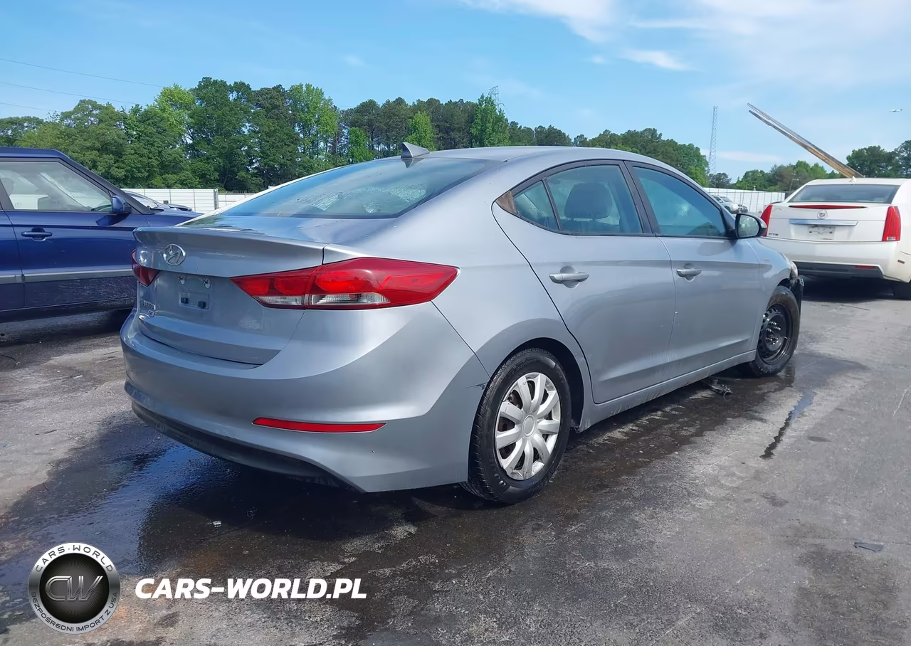2017 Hyundai Elantra Se VIN:5NPD74LF2HH113550 - 4