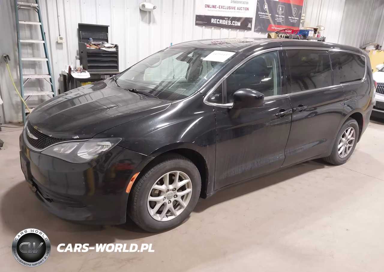 2017 Chrysler Pacifica Touring VIN:2C4RC1DG5HR610618 - 2