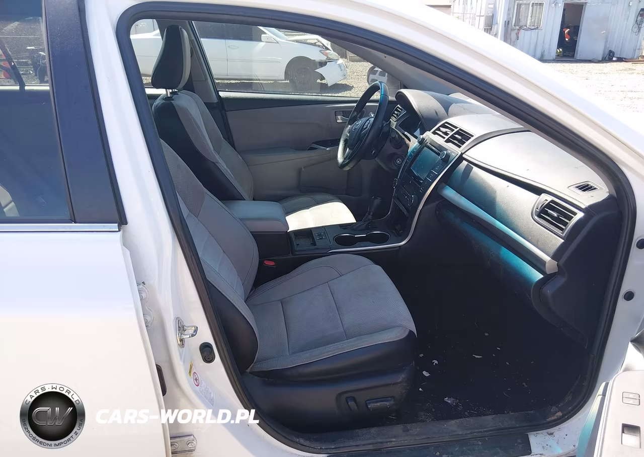 2016 Toyota Camry Xse VIN:4T1BF1FK8GU158171 - 5