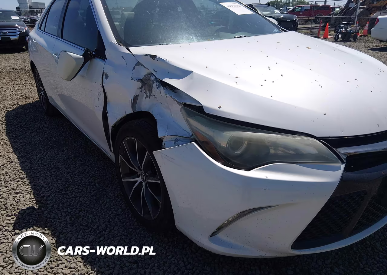 2016 Toyota Camry Xse VIN:4T1BF1FK8GU158171 - 6