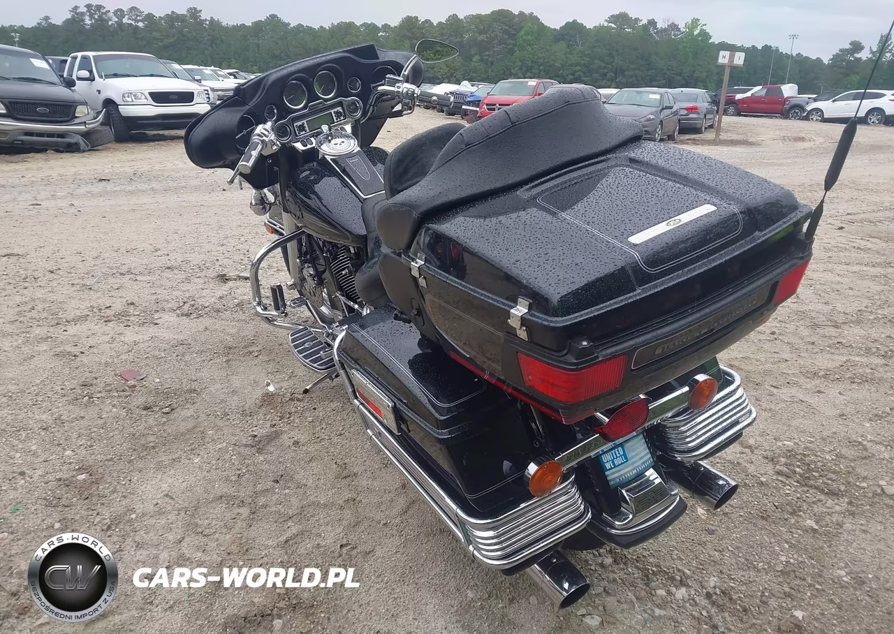2007 Harley-Davidson Flhtcui VIN:1HD1FC4197Y723976 - 3