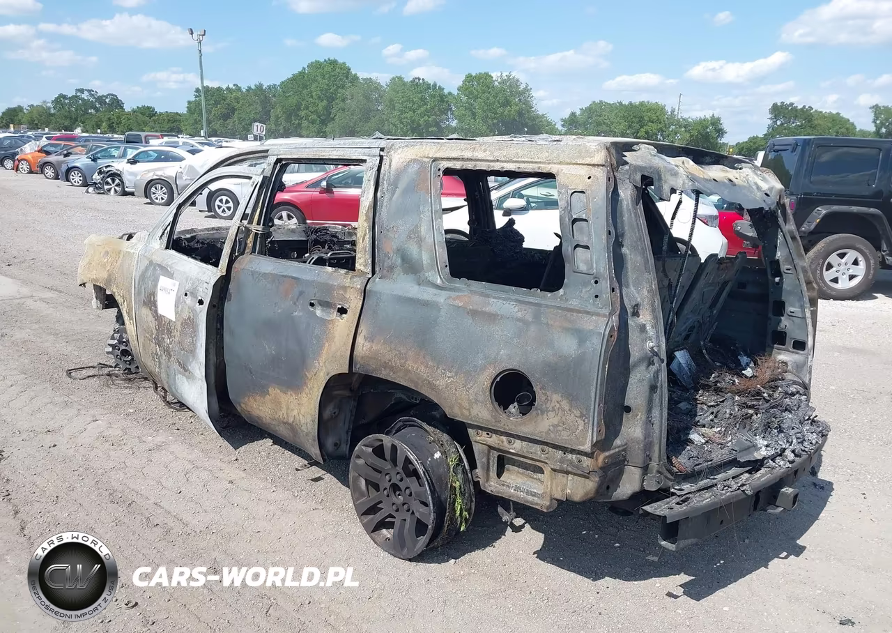 2019 Chevrolet Tahoe Lt VIN:1GNSCBKC1KR116431 - 3