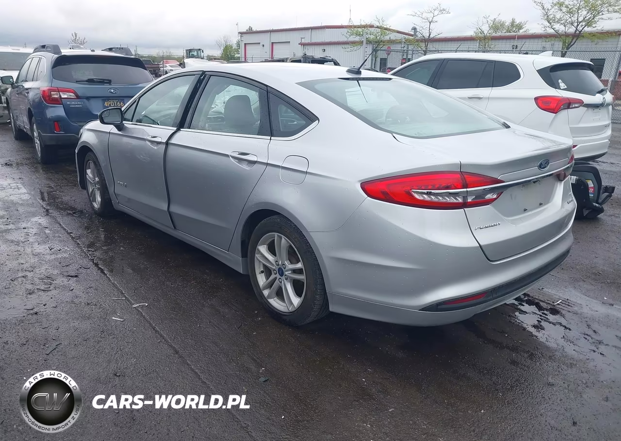 2018 Ford Fusion Hybrid Se VIN:3FA6P0LUXJR127916 - 3