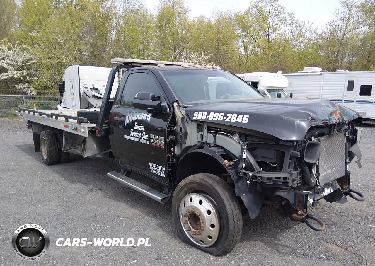 2014 Ram 5500 Chassis Tradesman-Slt
