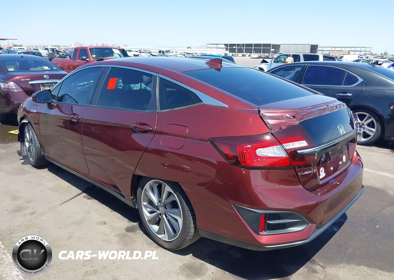 2018 Honda Clarity Plug-In Hybrid Touring VIN:JHMZC5F34JC006332 - 3