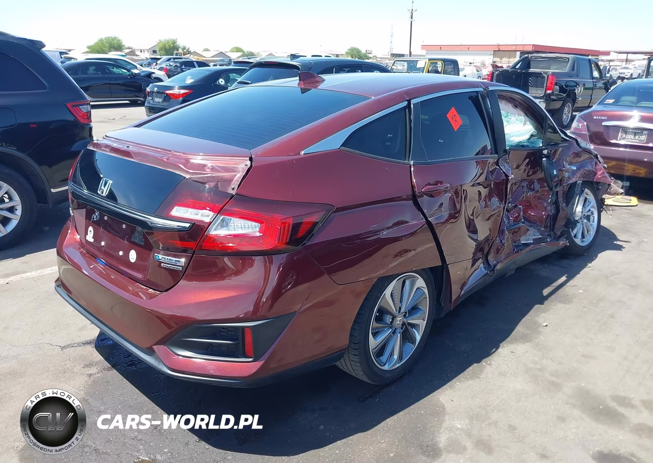 2018 Honda Clarity Plug-In Hybrid Touring VIN:JHMZC5F34JC006332 - 4