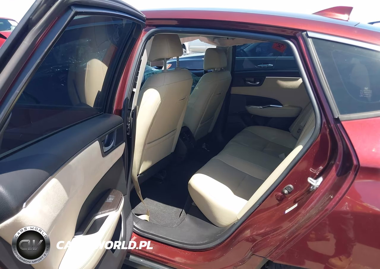 2018 Honda Clarity Plug-In Hybrid Touring VIN:JHMZC5F34JC006332 - 8