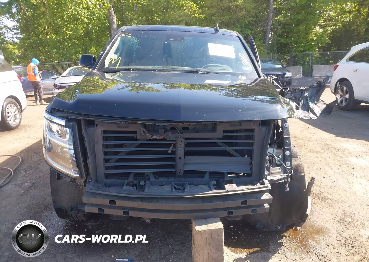 2019 Chevrolet Suburban Lt VIN:1GNSKHKC0KR123120 - 13
