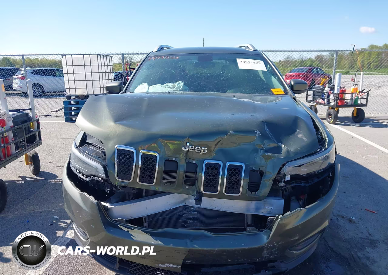 2019 Jeep Cherokee Latitude 4X4 VIN:1C4PJMCX5KD158857 - 12
