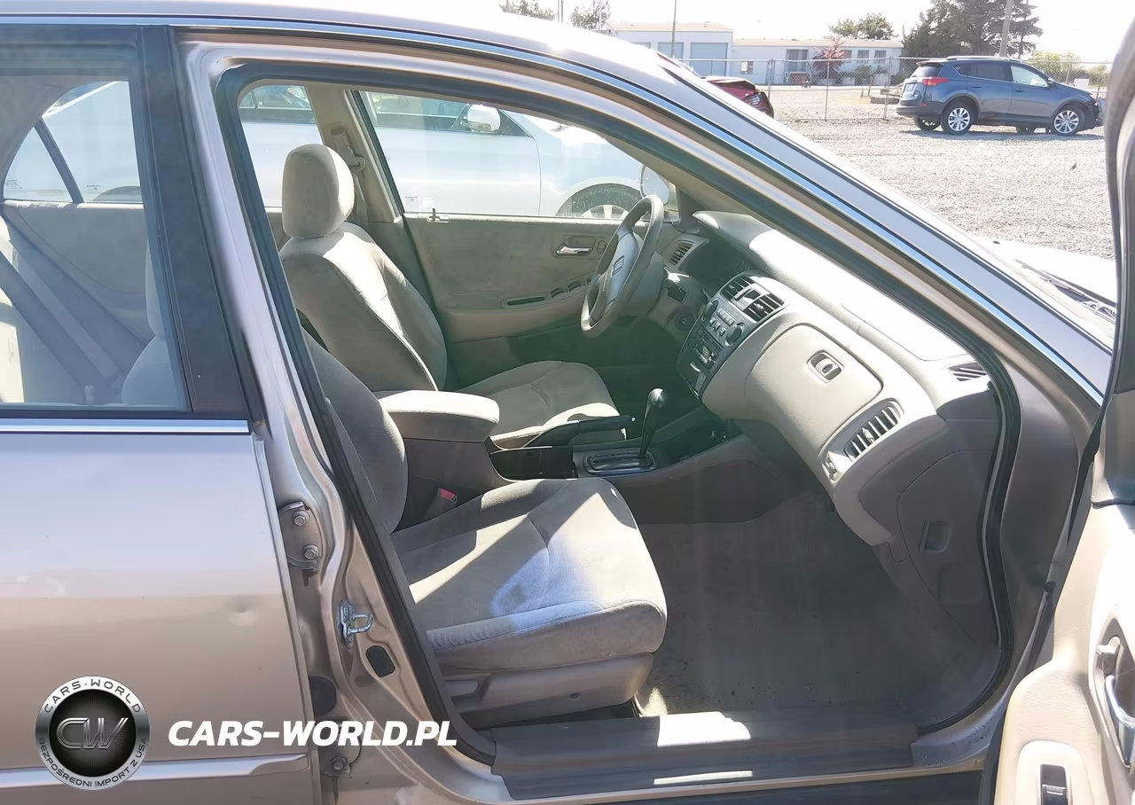 2001 Honda Accord 2.3 Lx VIN:1HGCG66501A104886 - 5