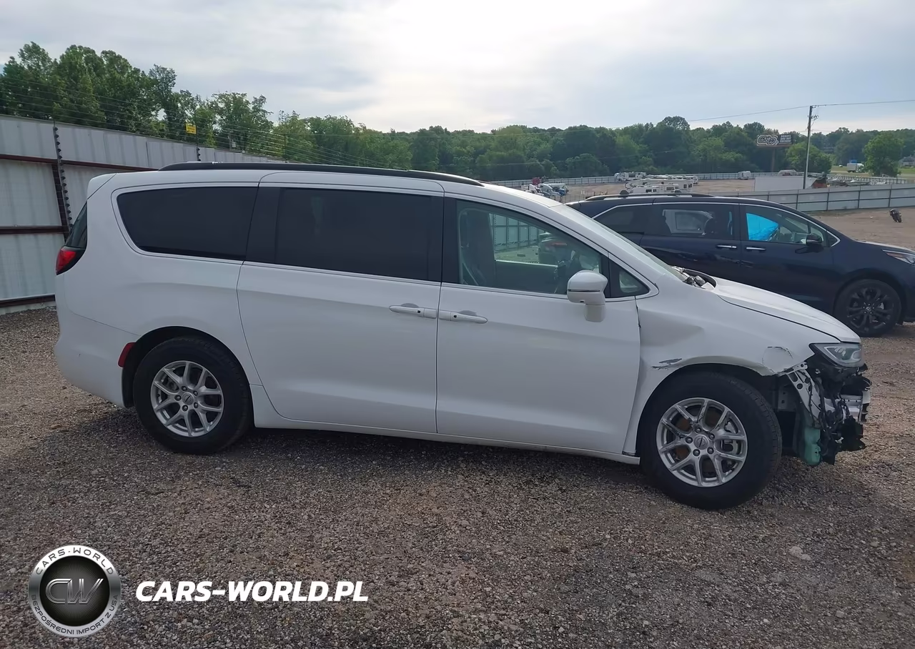 2022 Chrysler Pacifica Touring L VIN:2C4RC1BG1NR167415 - 14