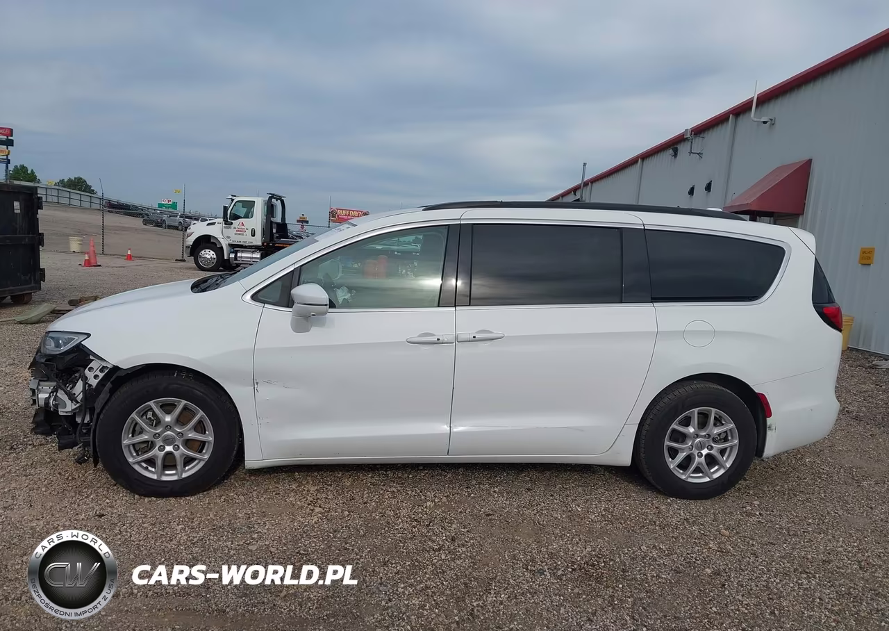 2022 Chrysler Pacifica Touring L VIN:2C4RC1BG1NR167415 - 15