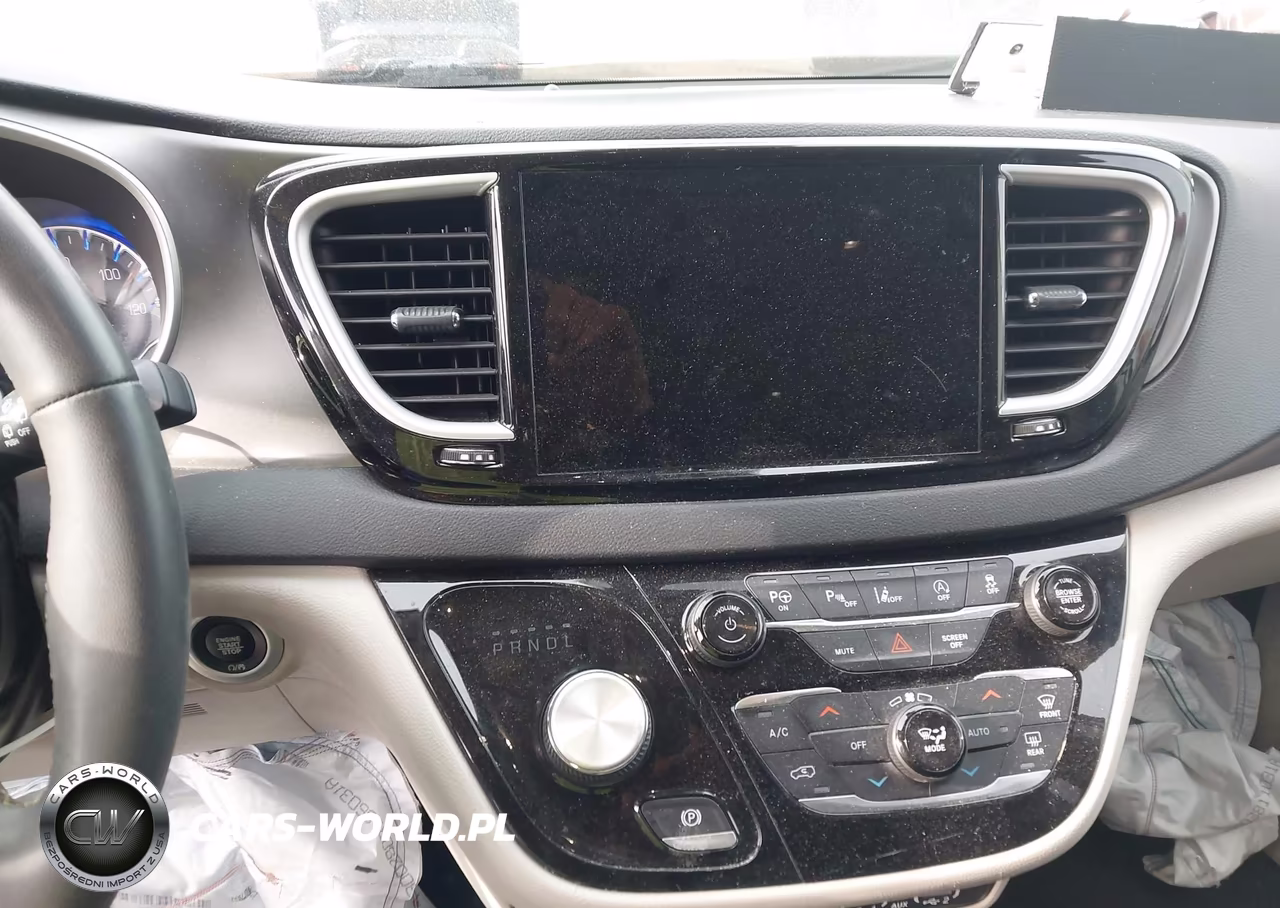2022 Chrysler Pacifica Touring L VIN:2C4RC1BG1NR167415 - 21