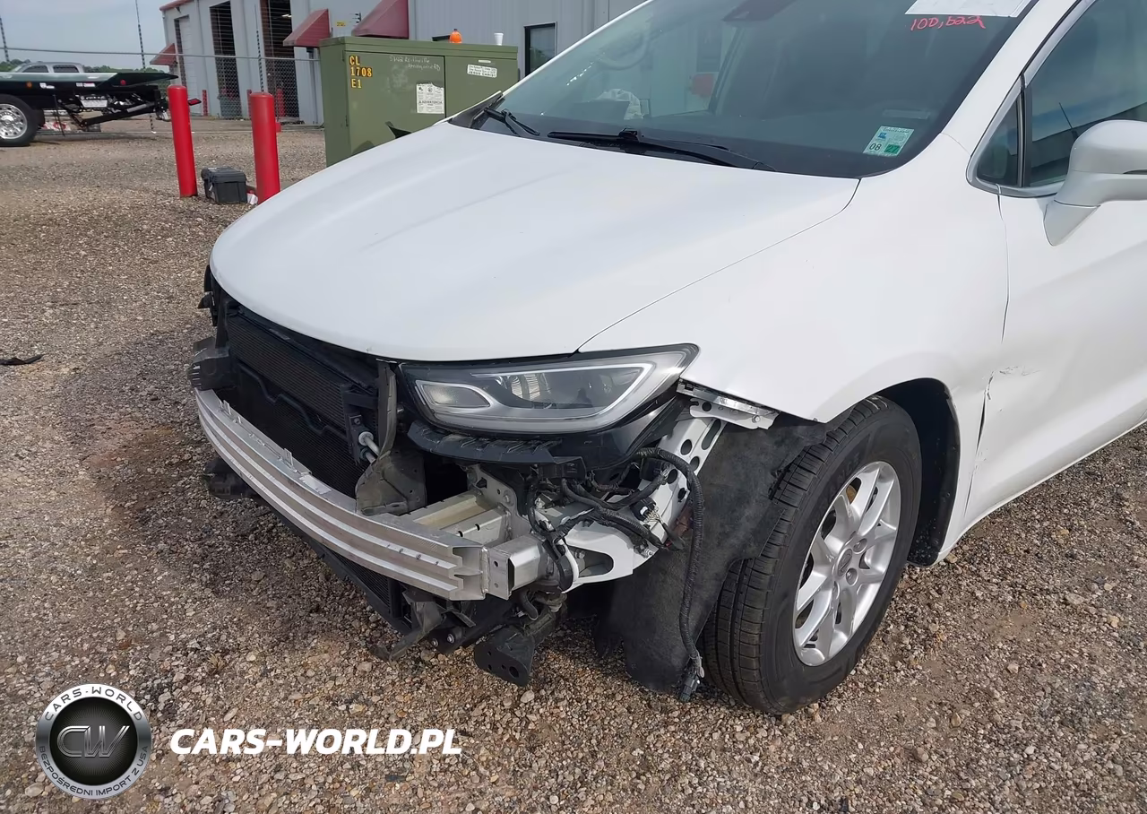 2022 Chrysler Pacifica Touring L VIN:2C4RC1BG1NR167415 - 22