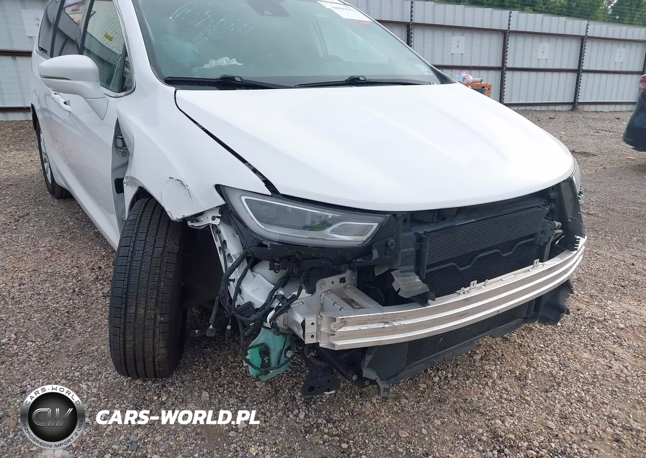 2022 Chrysler Pacifica Touring L VIN:2C4RC1BG1NR167415 - 6