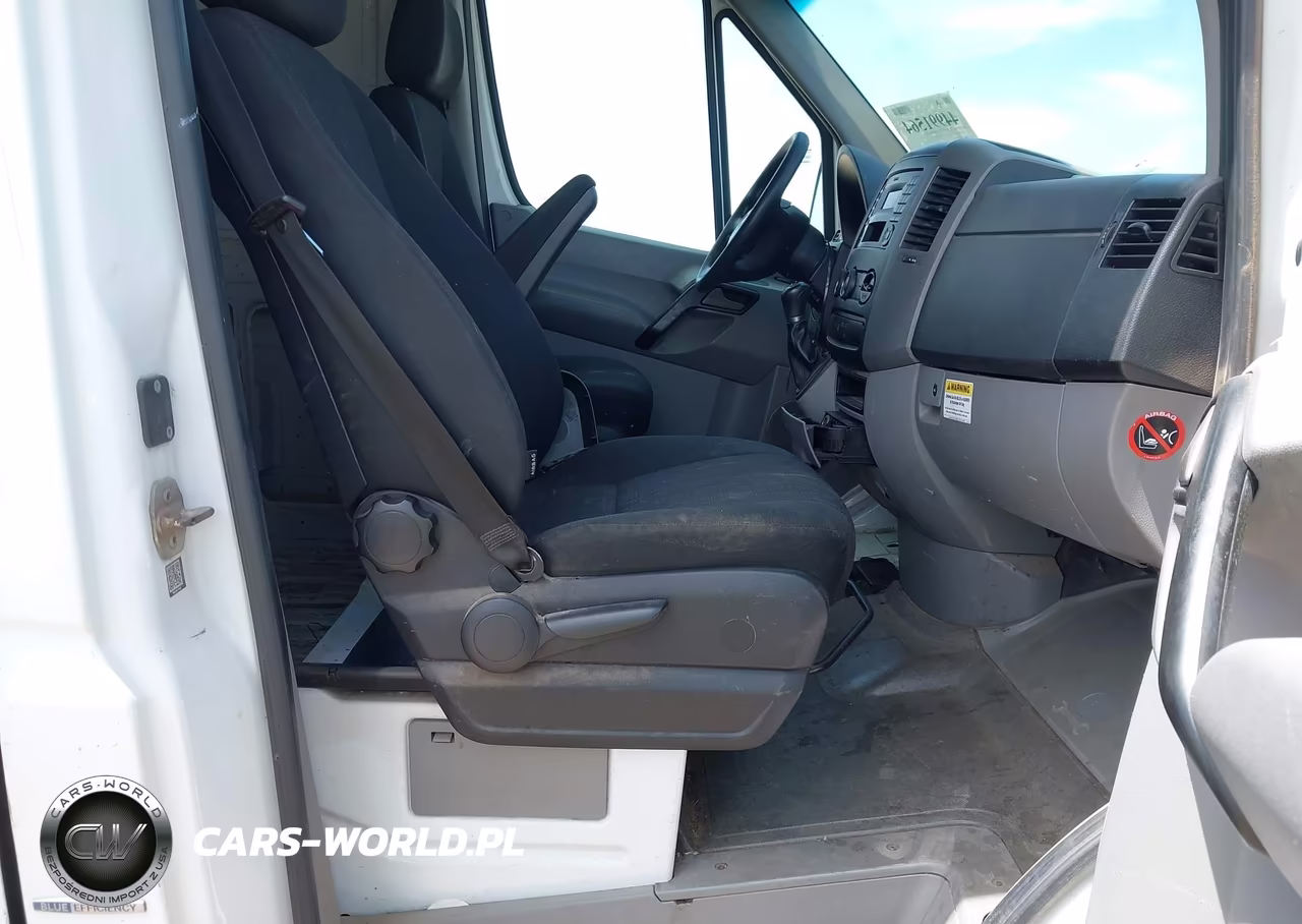 2016 Mercedes-Benz Sprinter 2500 Normal Roof VIN:WD3PE7DD2GP310958 - 5