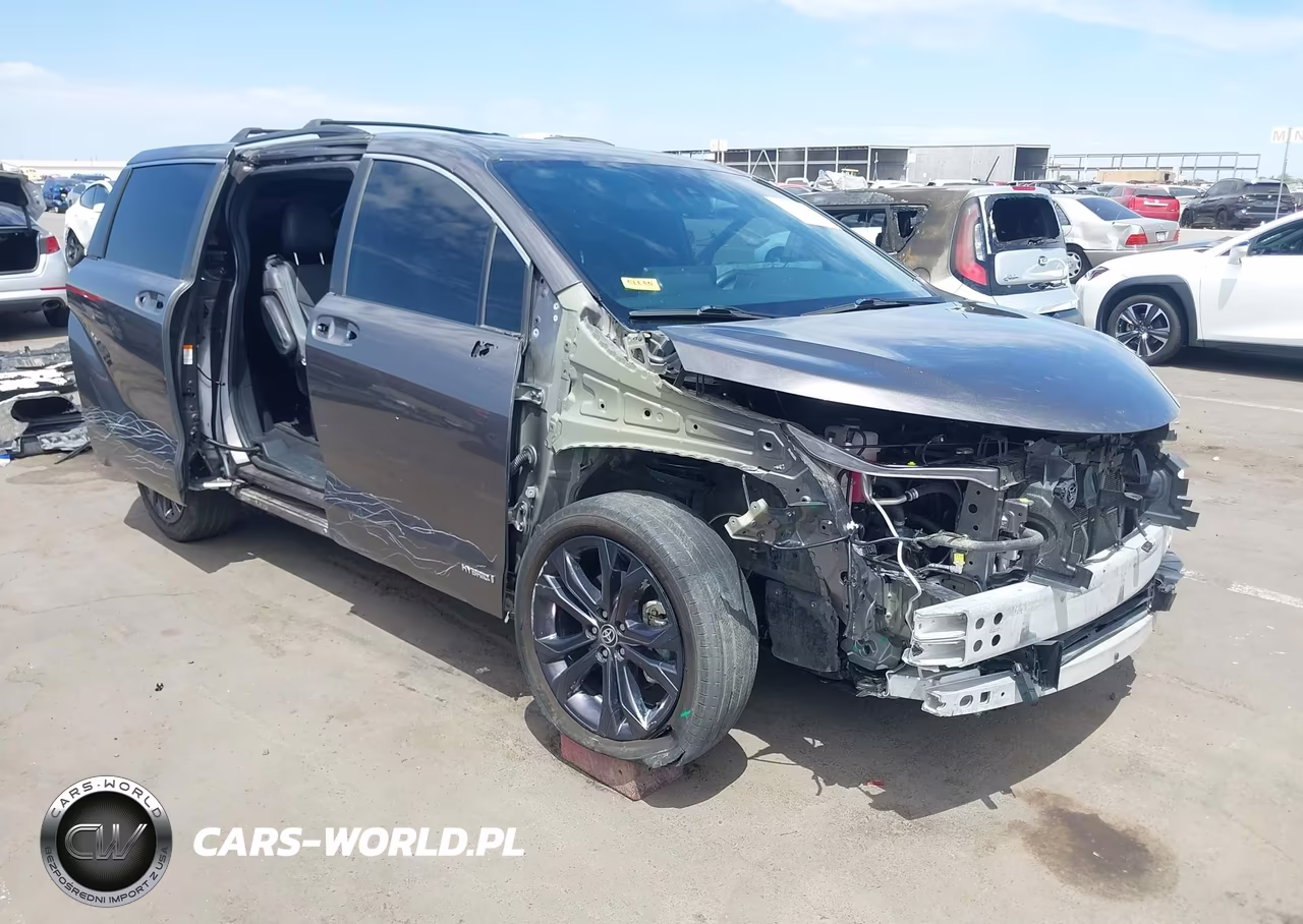 2021 Toyota Sienna Xse
