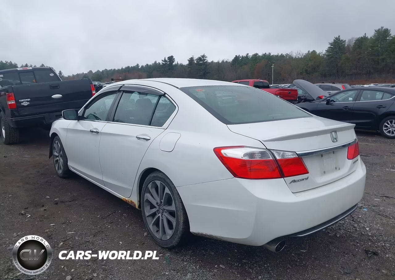 2015 Honda Accord Sport VIN:1HGCR2F52FA051358 - 3