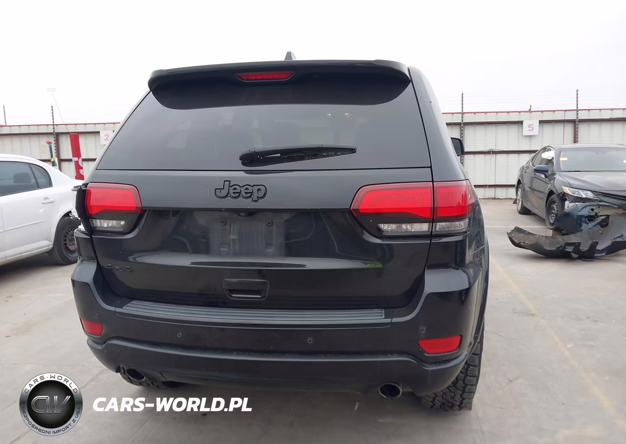 2015 Jeep Grand Cherokee Altitude VIN:1C4RJFAG5FC226769 - 16