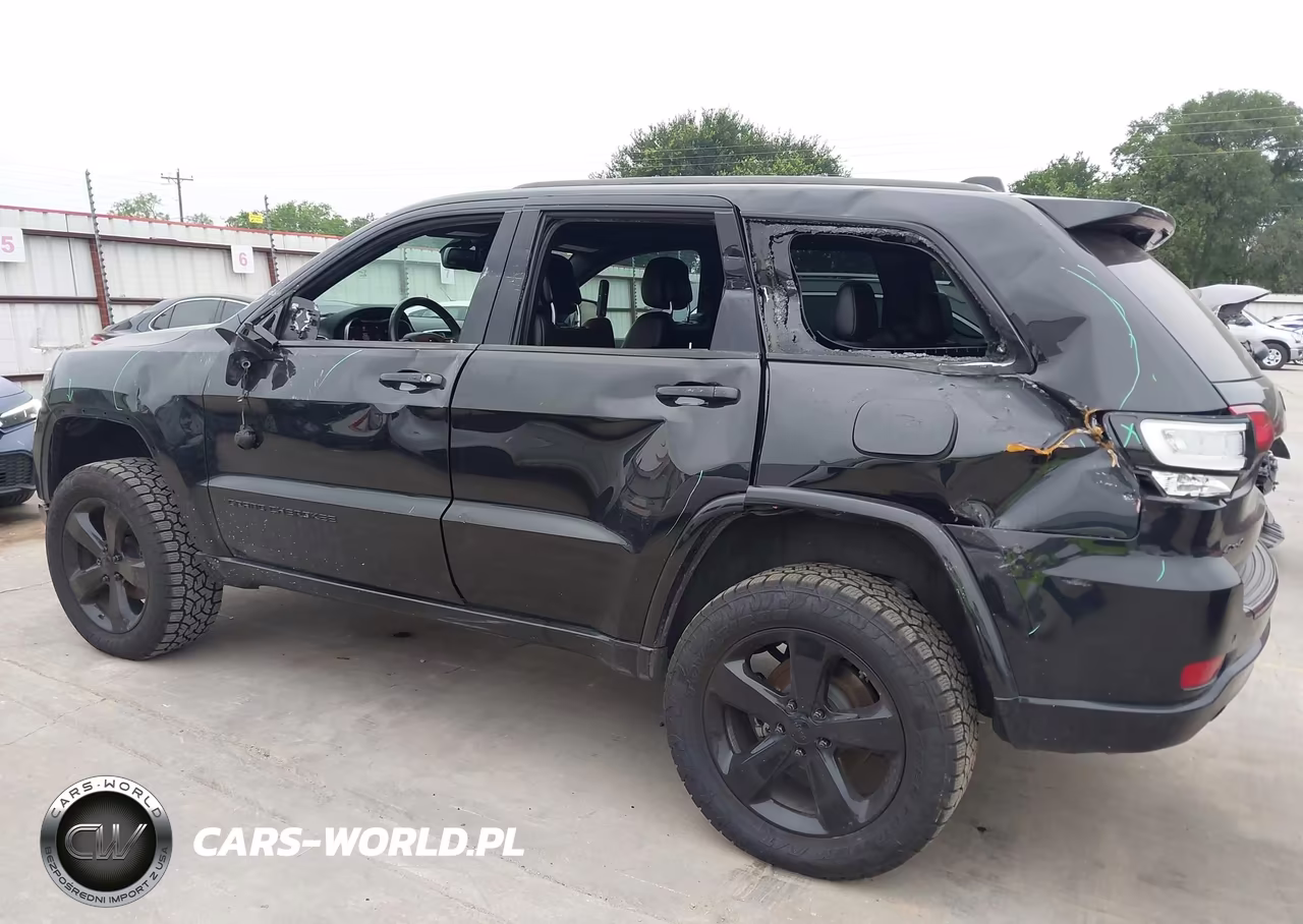 2015 Jeep Grand Cherokee Altitude VIN:1C4RJFAG5FC226769 - 17
