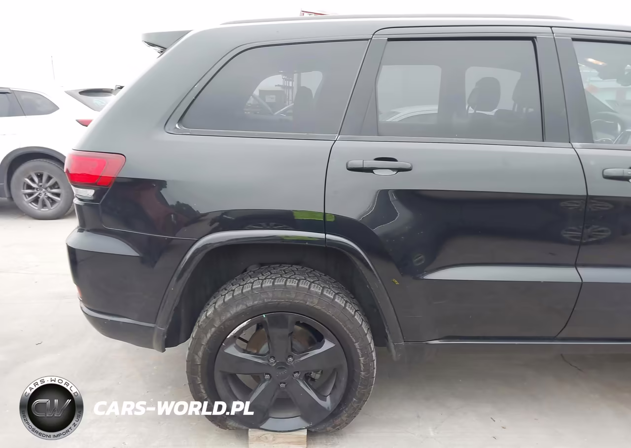 2015 Jeep Grand Cherokee Altitude VIN:1C4RJFAG5FC226769 - 18
