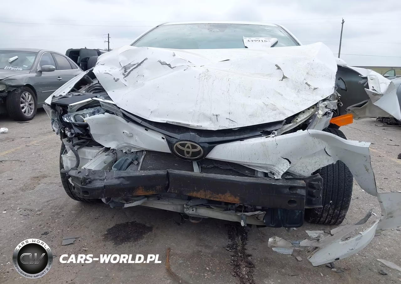 2017 Toyota Corolla Le VIN:5YFBURHE7HP702674 - 6