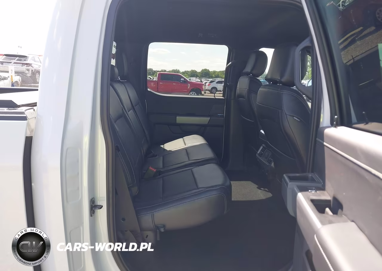 2025 Ford F-150 Xlt VIN:1FTFW3L86SFA45925 - 8