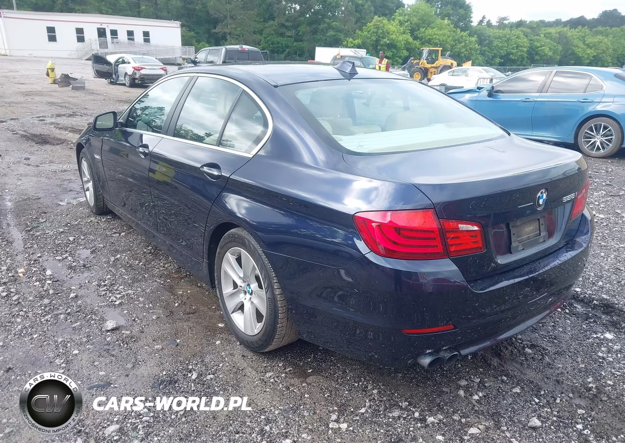 2013 BMW 528I VIN:WBAXG5C57DD229186 - 3